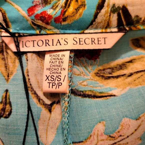 VICTORIAS SECRET XS/SM KIMONO - Picture 3 of 3